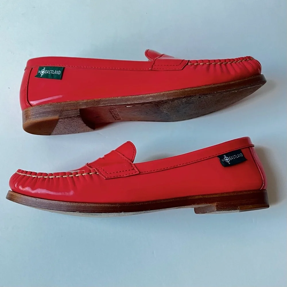 EASTLAND• Chandler Coral Patent Leather Loafers•Sz 8